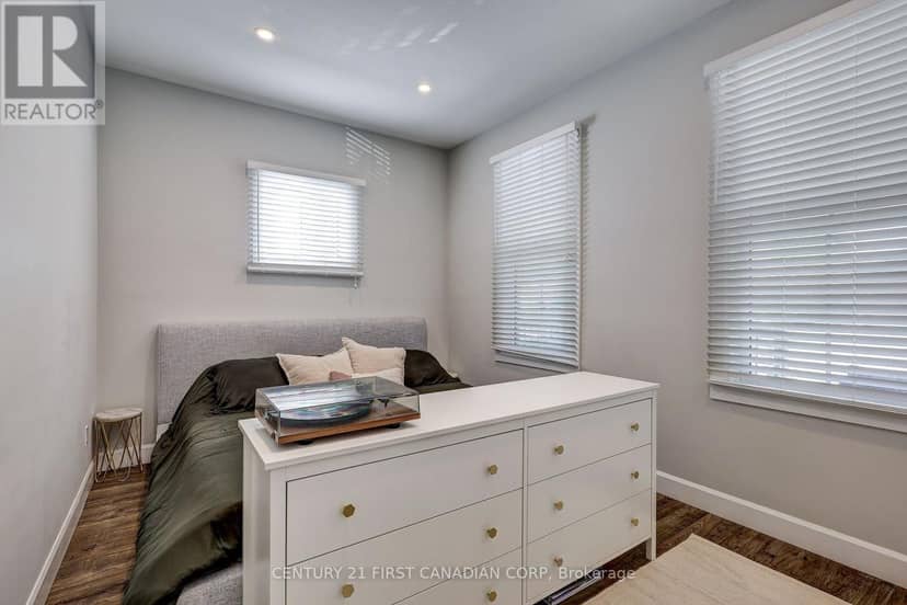 544 Pall Mall Street — photo 12 of 40