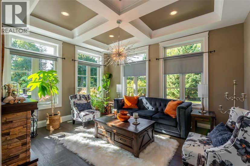2132 Huron Shores Drive — photo 14 of 40