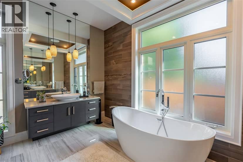 2132 Huron Shores Drive — photo 20 of 40