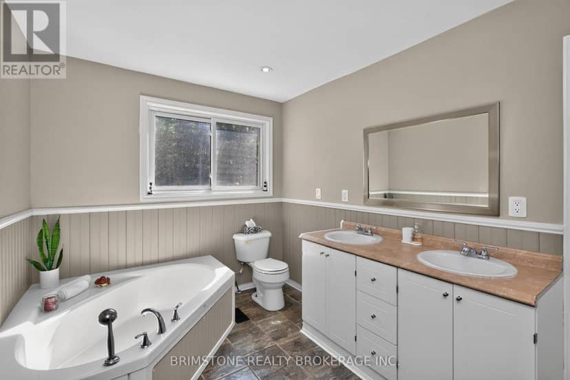 8231 56 County Road — photo 19 of 40