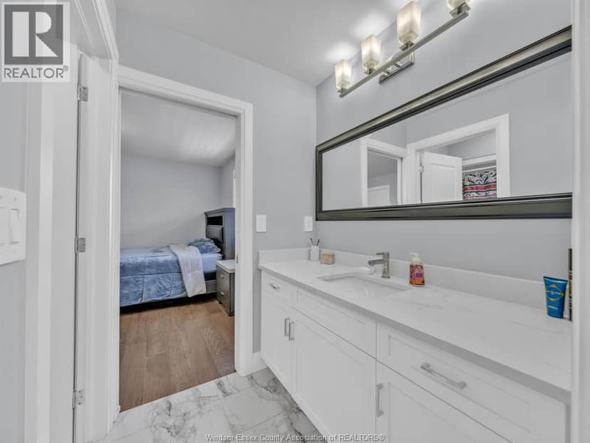 4411 Belmont Avenue — photo 37 of 40