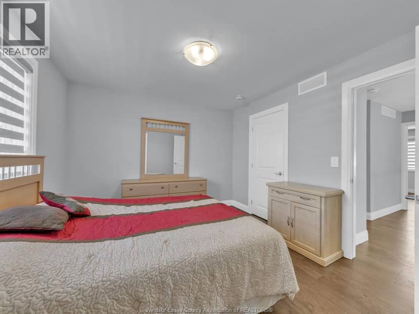 4411 Belmont Avenue — photo 38 of 40