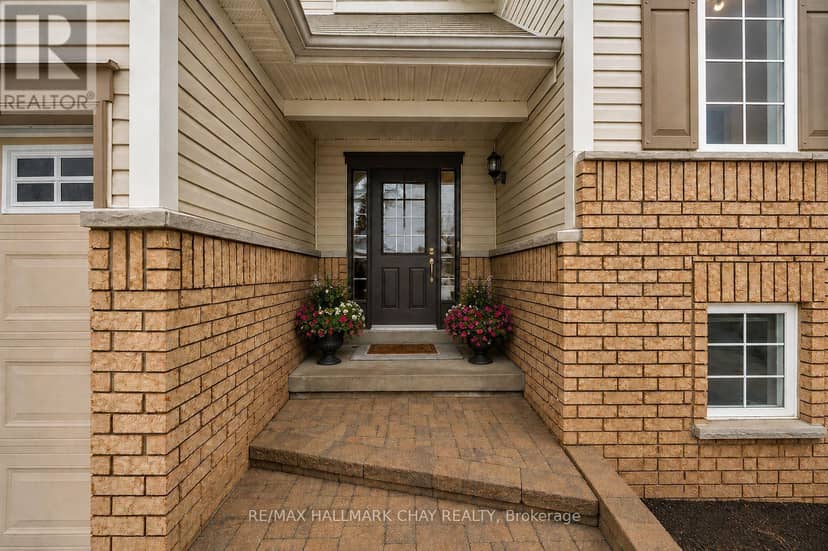 12 Oakmont Avenue — photo 2 of 29