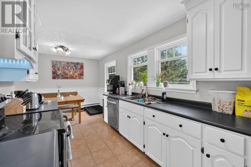 111 Prince William Street — photo 10 of 40