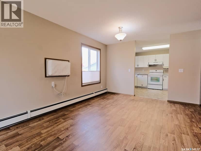 101 114 Third AVENUE E — photo 21 of 27