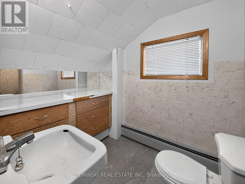 208 Marion Street — photo 24 of 40