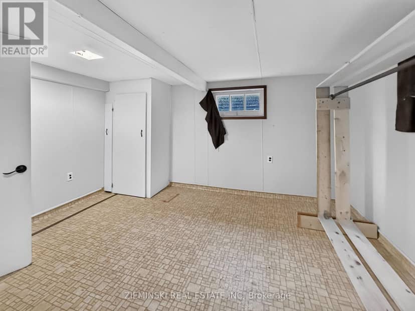 208 Marion Street — photo 33 of 40