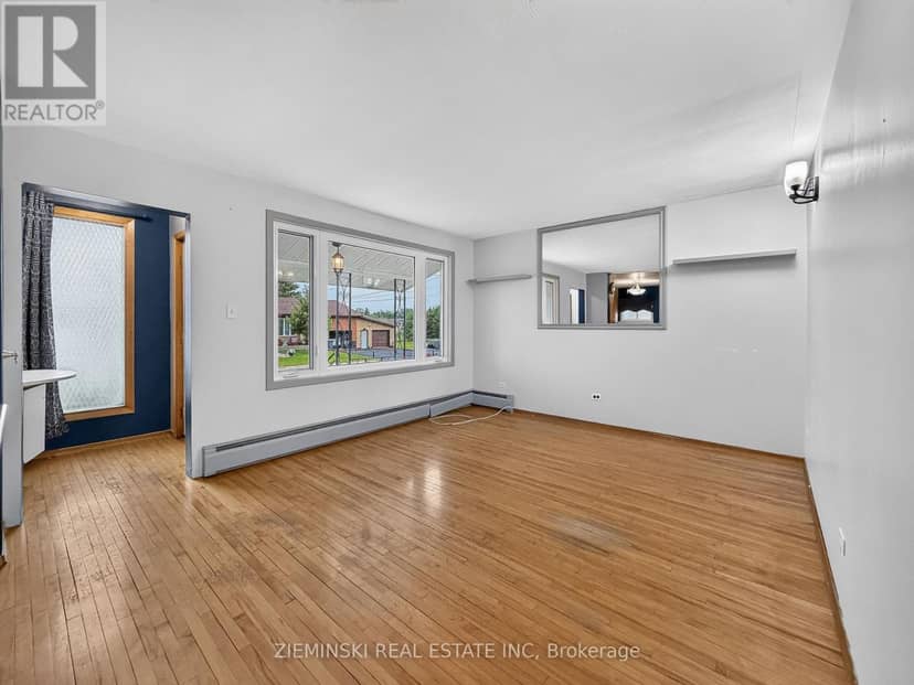 208 Marion Street — photo 5 of 40