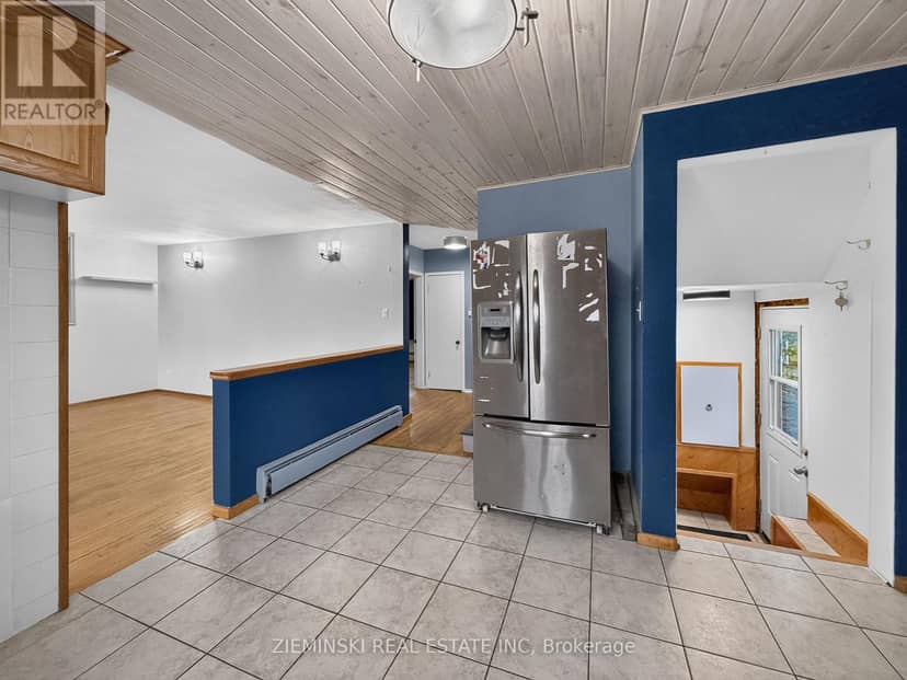 208 Marion Street — photo 9 of 40