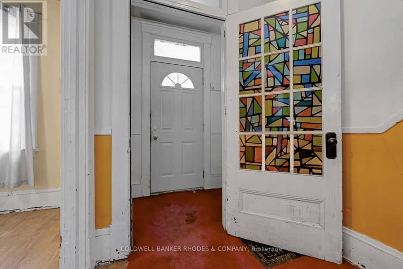 85 Richmond Road — photo 3 of 11