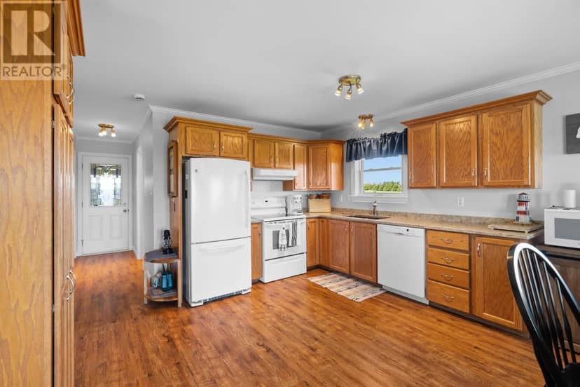 54 Hatton Road, Marie, photo 4