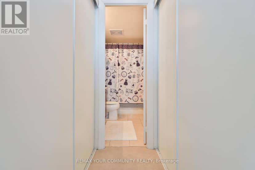 PH 201 - 8 Scollard Street — photo 28 of 33