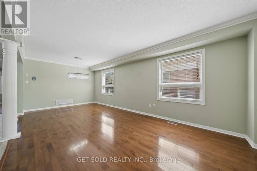 122 Medland Avenue — photo 6 of 40