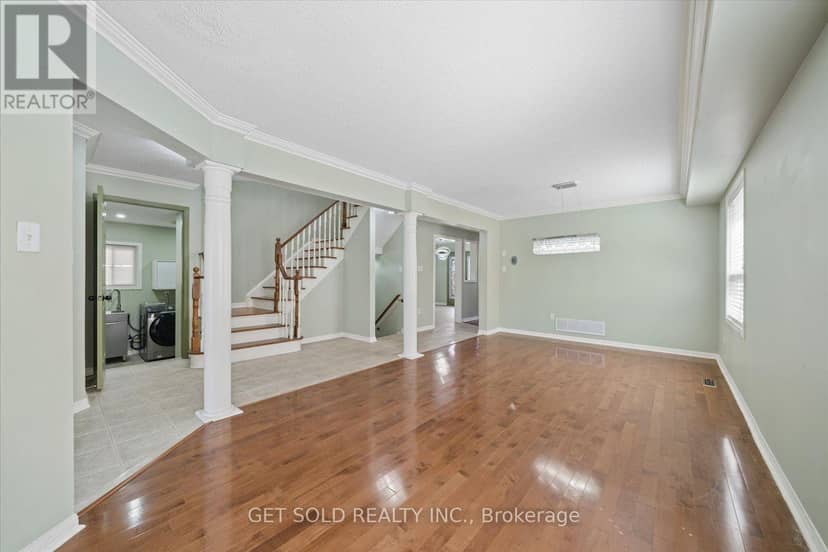 122 Medland Avenue — photo 7 of 40