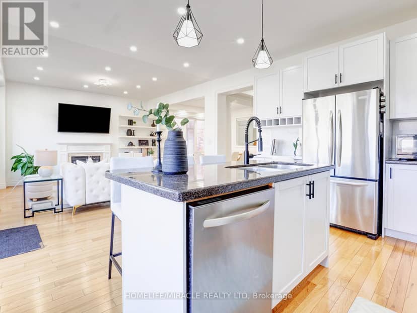 Listing 30118210 — photo 14 of 40