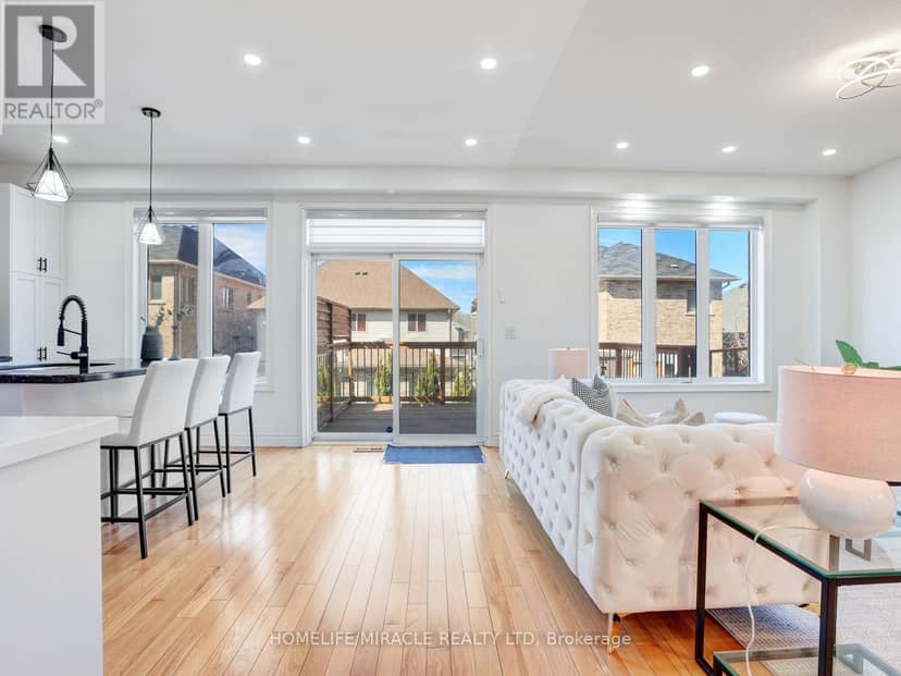 Listing 30118210 — photo 18 of 40