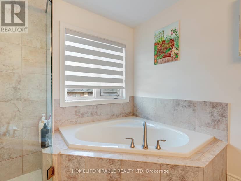 Listing 30118210 — photo 36 of 40