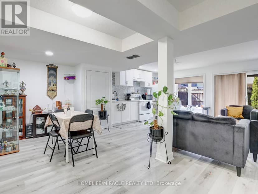 Listing 30118210 — photo 38 of 40