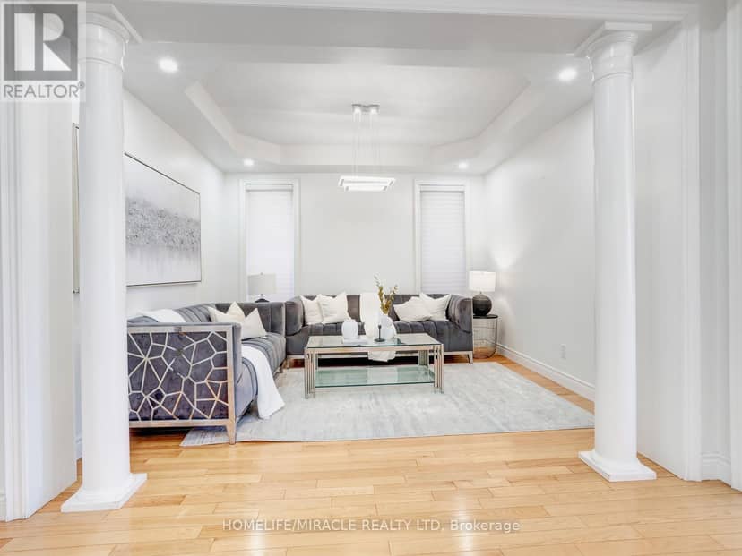 Listing 30118210 — photo 8 of 40