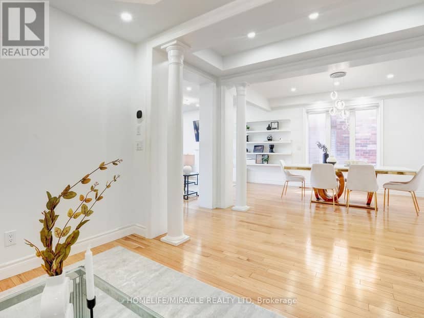 Listing 30118210 — photo 9 of 40