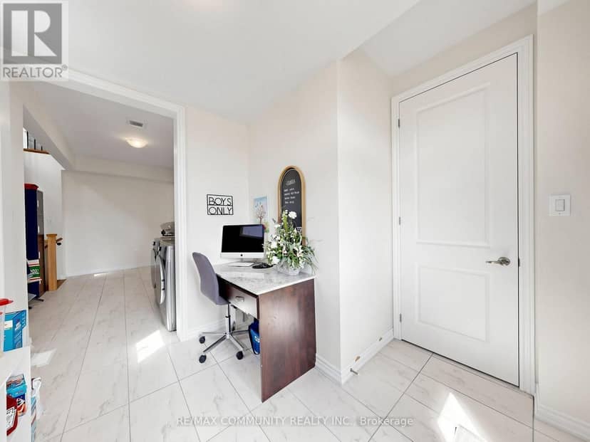 98 Golden Meadows Drive — photo 21 of 40