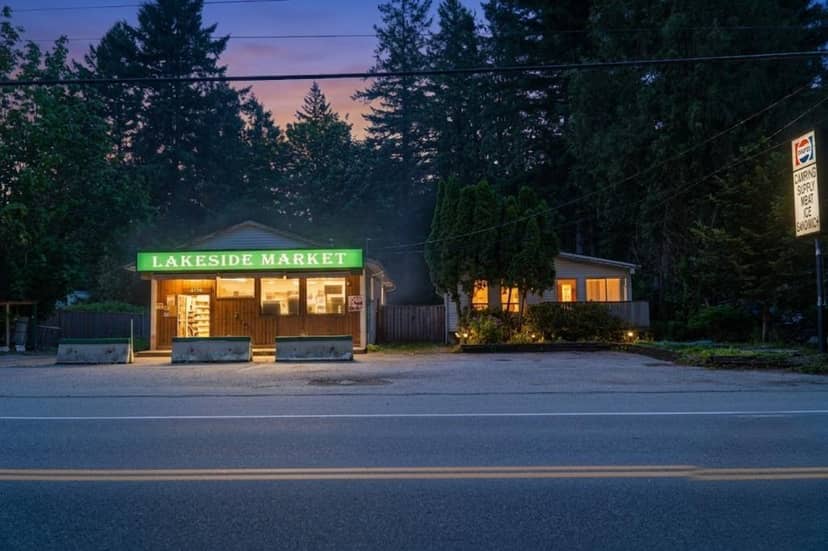 3776 COLUMBIA VALLEY ROAD, Cultus Lake North, Cultus Lake
