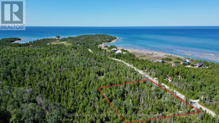 31 Baise Avenue, Northern Bruce Peninsula
