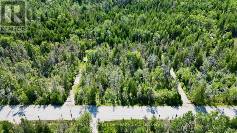 31 Baise Avenue, Northern Bruce Peninsula, photo 2