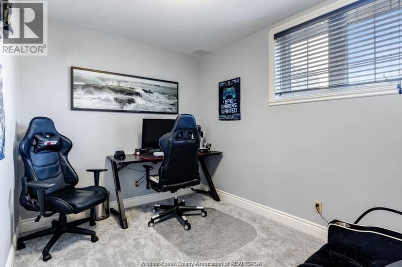 986 Porrone Drive — photo 31 of 40