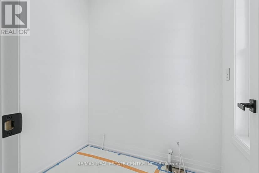 19 James Street — photo 18 of 40