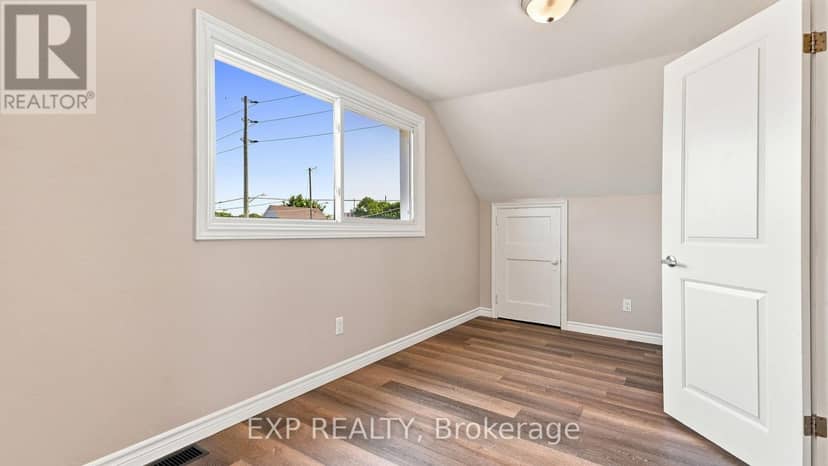 225 Grantham Avenue — photo 22 of 34