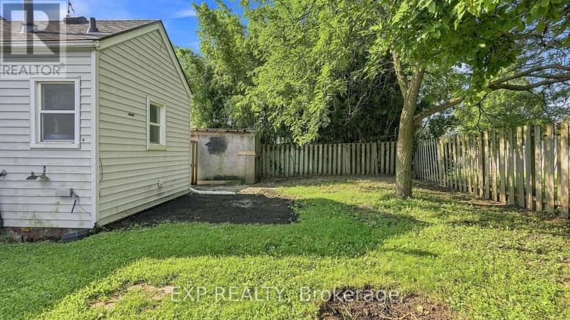 225 Grantham Avenue — photo 28 of 34