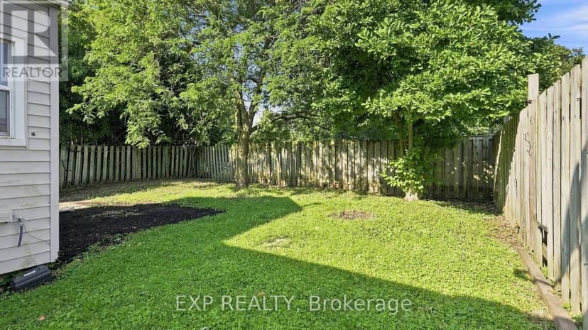 225 Grantham Avenue — photo 32 of 34