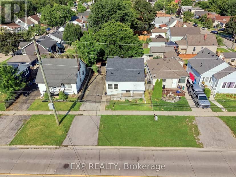 225 Grantham Avenue — photo 4 of 34