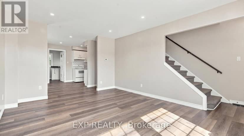 225 Grantham Avenue — photo 5 of 34