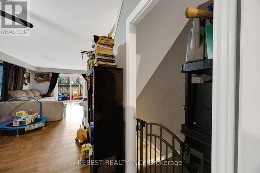 1 - 73 Arbour Glen Crescent — photo 10 of 32