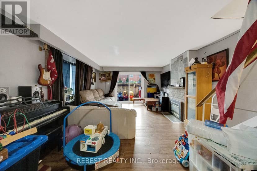 1 - 73 Arbour Glen Crescent — photo 11 of 32