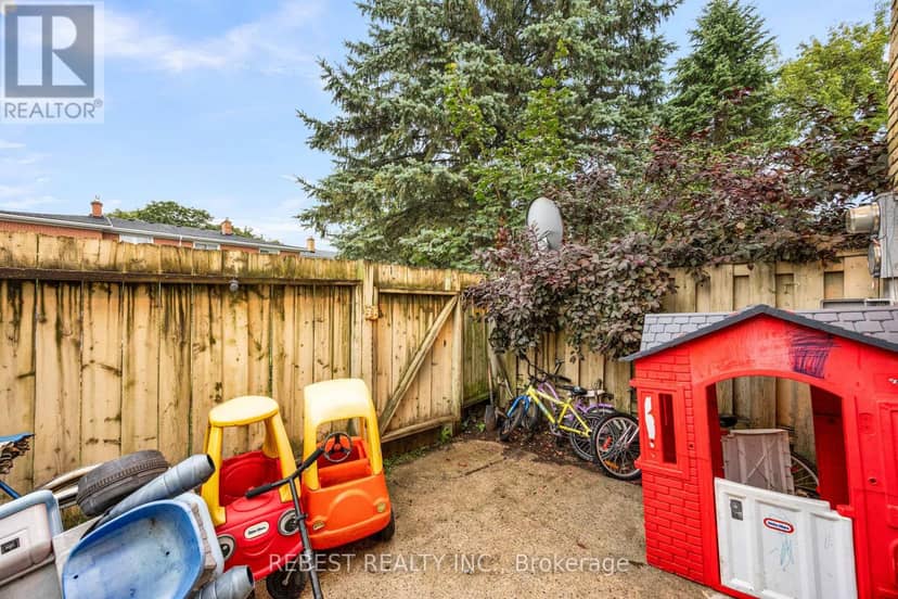 1 - 73 Arbour Glen Crescent — photo 31 of 32