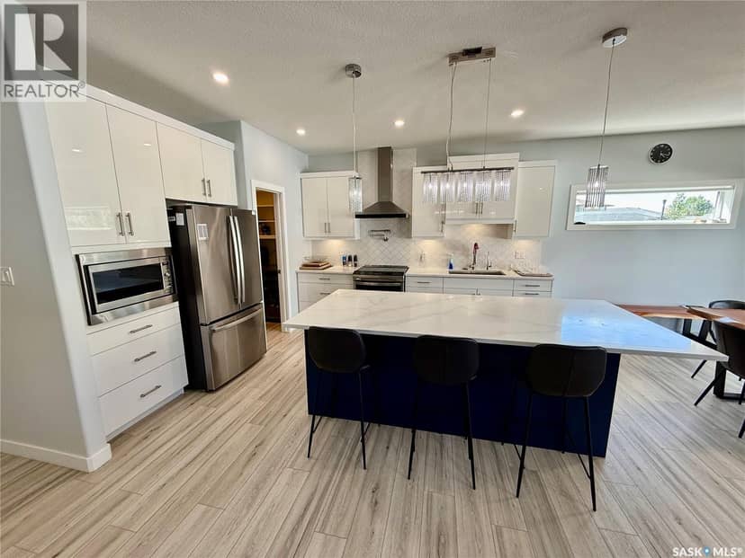 4142 A/B Green Olive WAY E, Regina, photo 4