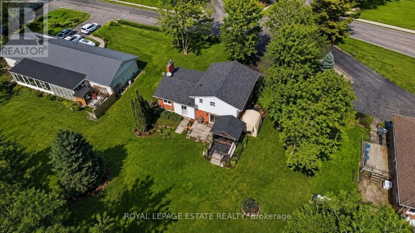 102 Greenfield Park — photo 38 of 40