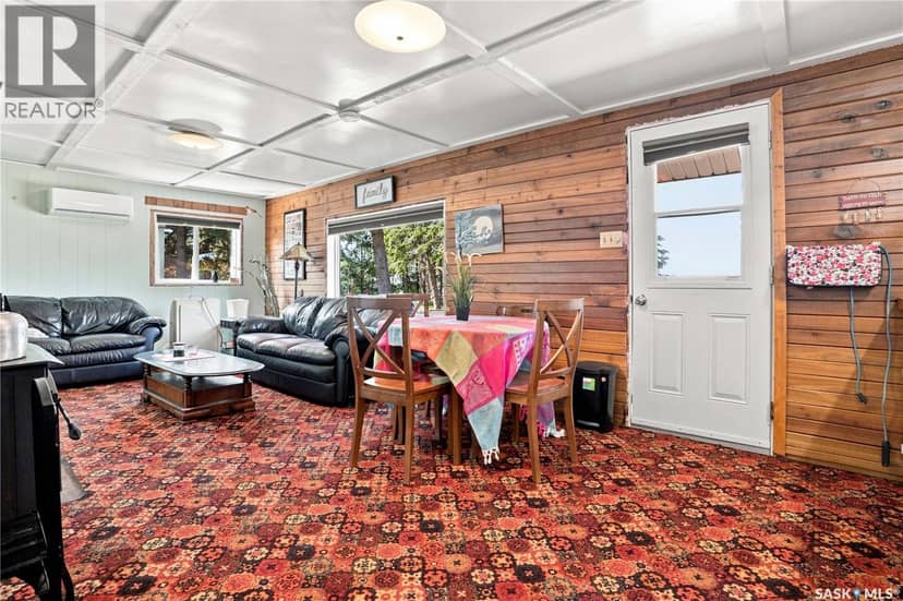 7 Mathews CRESCENT — photo 11 of 40