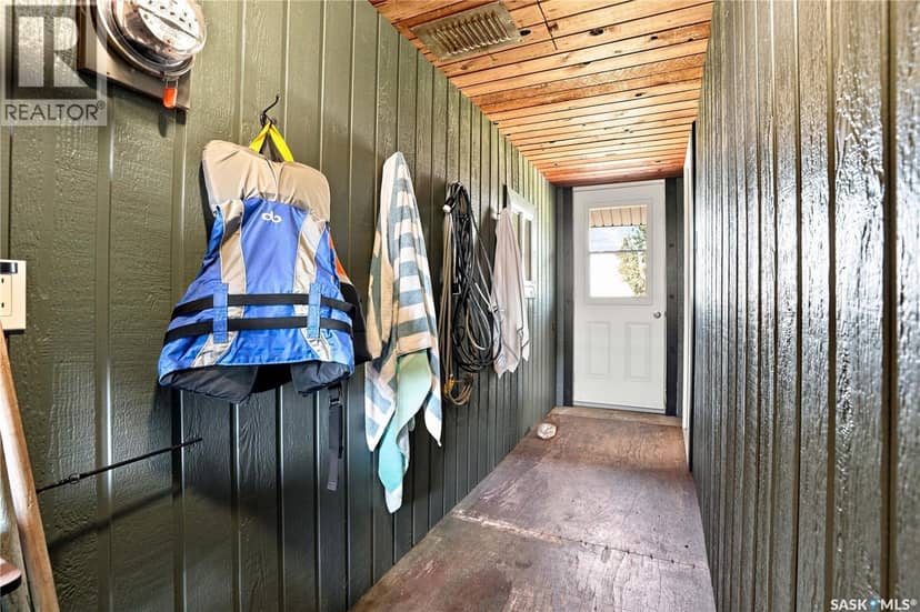 7 Mathews CRESCENT — photo 21 of 40