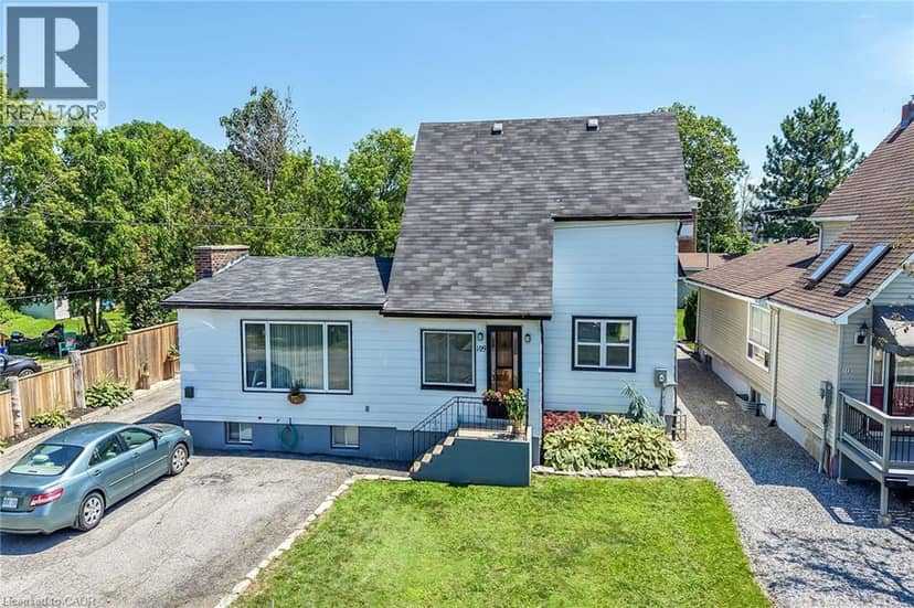 109 HODGKINS Avenue — photo 3 of 40