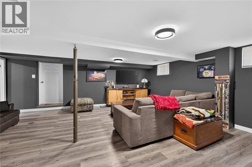 109 HODGKINS Avenue — photo 36 of 40