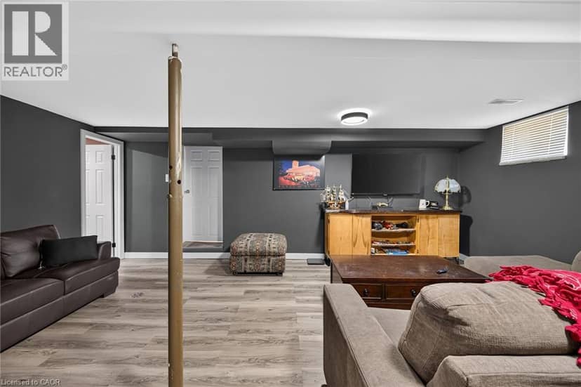 109 HODGKINS Avenue — photo 38 of 40