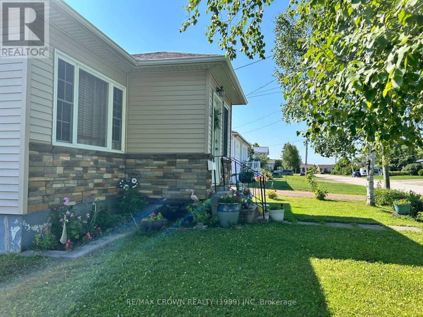 12 Erickson Avenue, Kapuskasing, photo 4