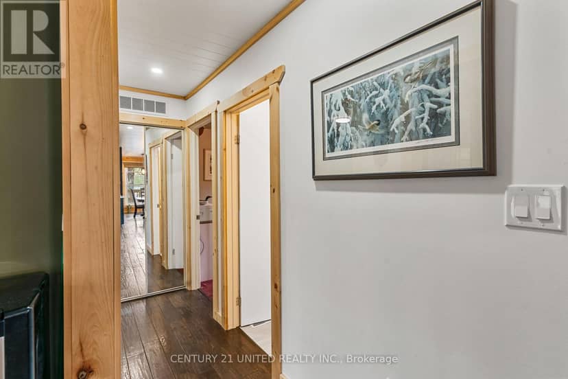 1001 English Circle — photo 24 of 40