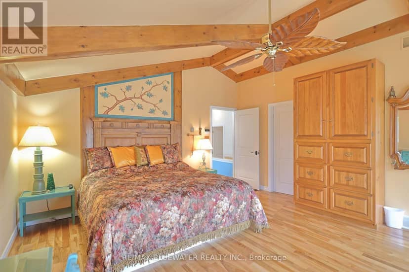 5 Phillip Street — photo 21 of 40