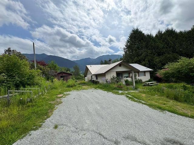 12408 SEUX ROAD, Mission, photo 7