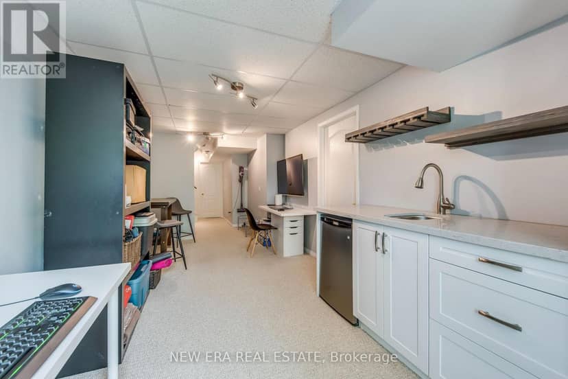 43 - 7284 Bellshire Gate — photo 27 of 37